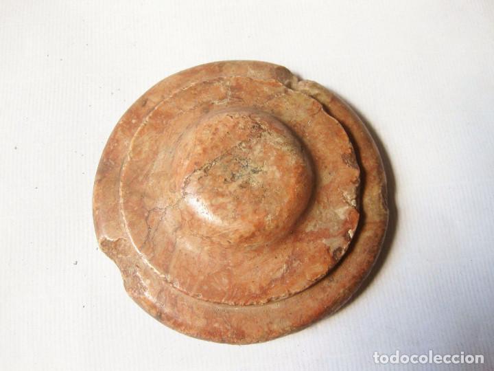 Escriban&iacute;a: Pisapapeles antiguo en marmol jaspeado. - Foto 2