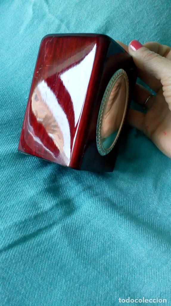 Escriban&iacute;a: LAPICERO DE MADERA Y PLATA - Foto 3
