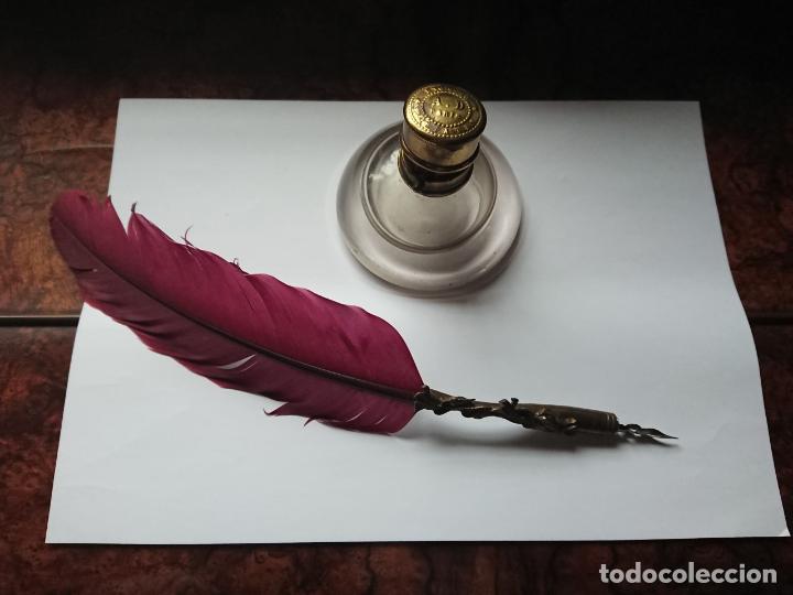 Escriban&iacute;a: TINTERO FRANCES CON PLUMILLA. - Foto 1