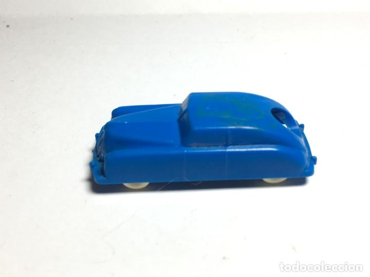 Escriban&iacute;a: SACAPUNTAS DE PLASTICO COCHE ANTIGUO - Foto 1