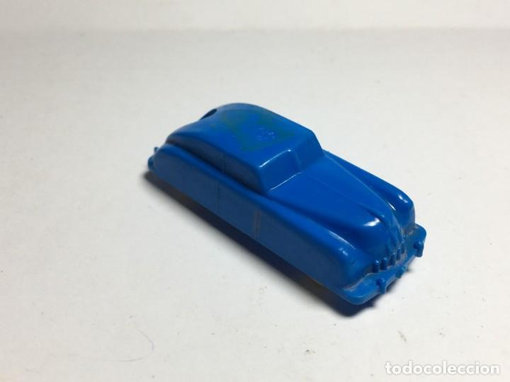 Escriban&iacute;a: SACAPUNTAS DE PLASTICO COCHE ANTIGUO - Foto 2