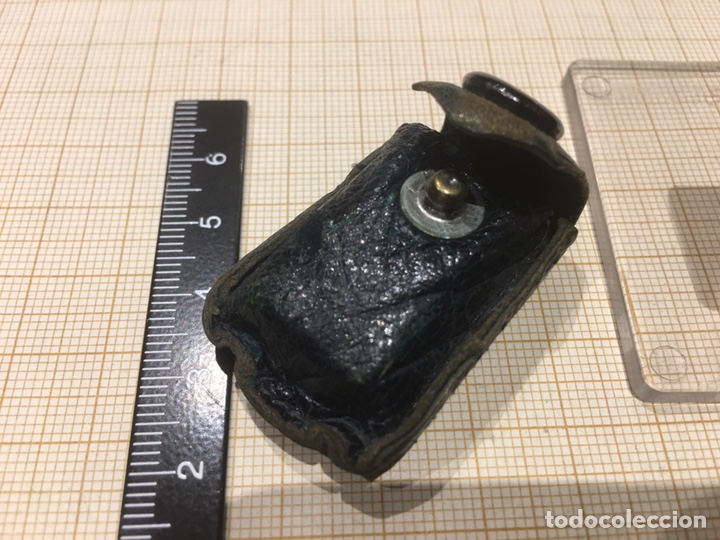 Escriban&iacute;a: Sacapuntas con funda piel El Casco - Foto 3