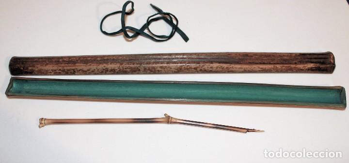 Schreibwaren: Plumier y plumilla de Bamb&uacute; realizado artesanalmente, muy r&uacute;stico.