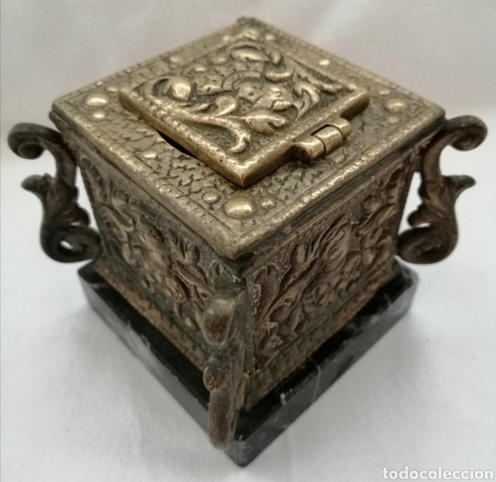 Escriban&iacute;a: Antiguo y Gran Tintero Bronce. - Foto 2