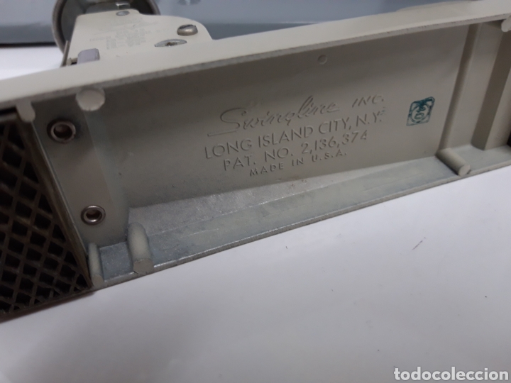 Escriban&iacute;a: Grapadora con soporte SWINGLINE. U.S.A. - Foto 4