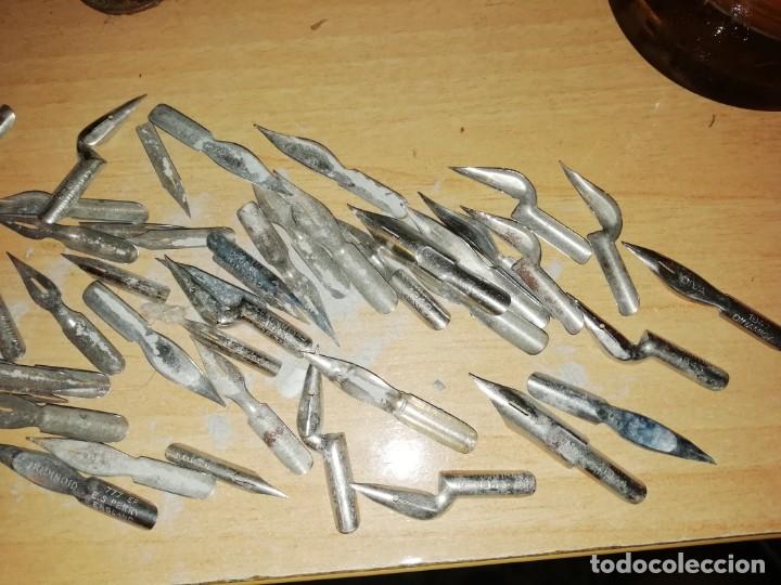 Escriban&iacute;a: Lote 50 plumillas cervantina y otras