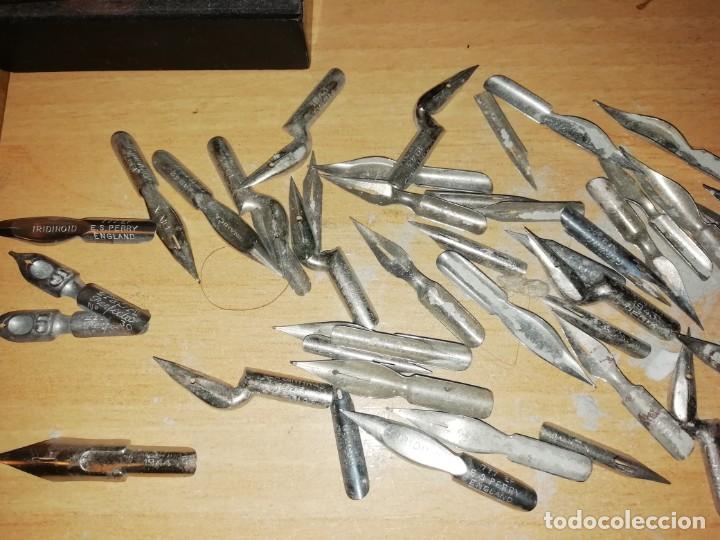 Escriban&iacute;a: Lote 50 plumillas cervantina y otras - Foto 3