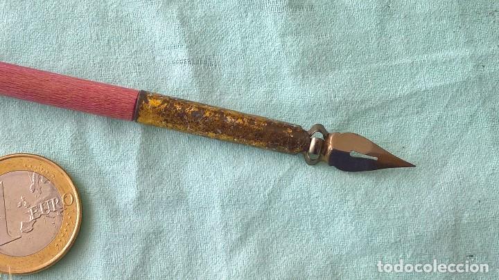 Escriban&iacute;a: antigua pluma madera de escolar - Foto 2