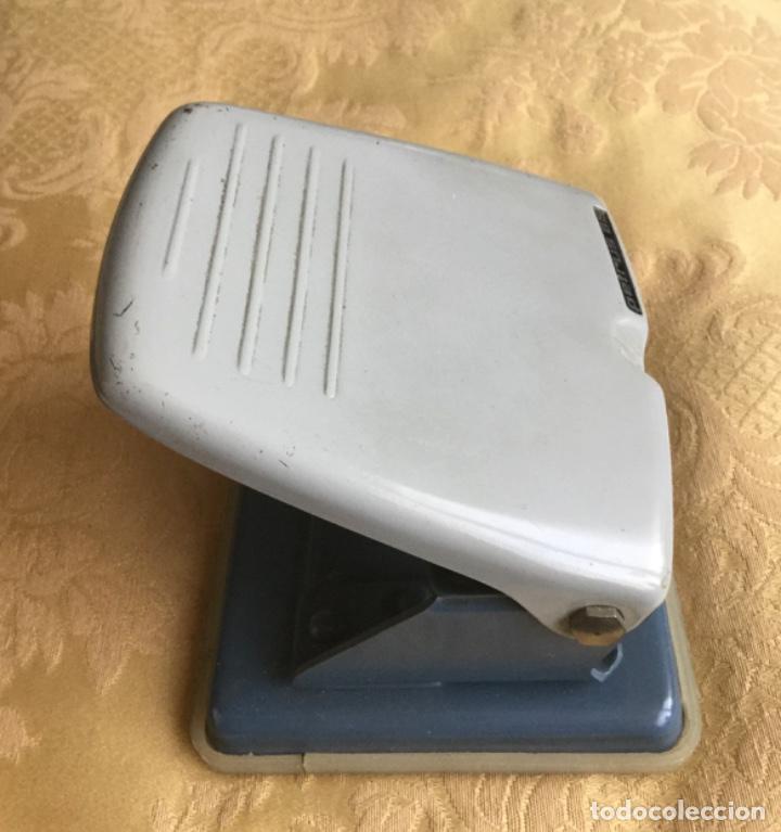 Escriban&iacute;a: PERFORADORA VINTAGE PETRUS 65 - Foto 4