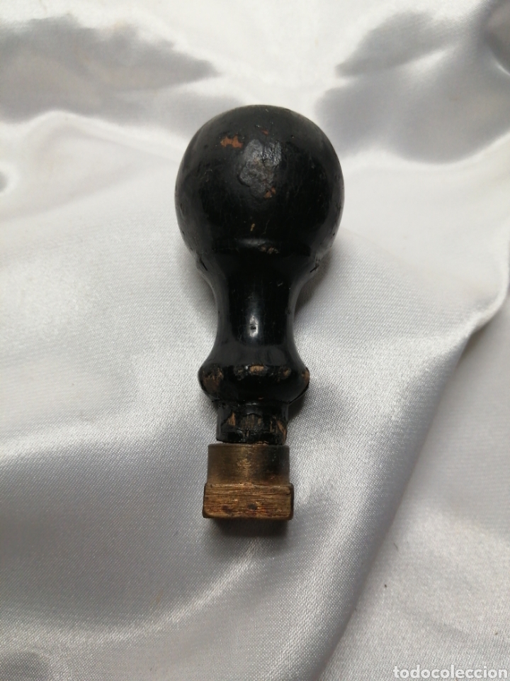 Escriban&iacute;a: Sello bronce y madera ebonizada - Foto 3