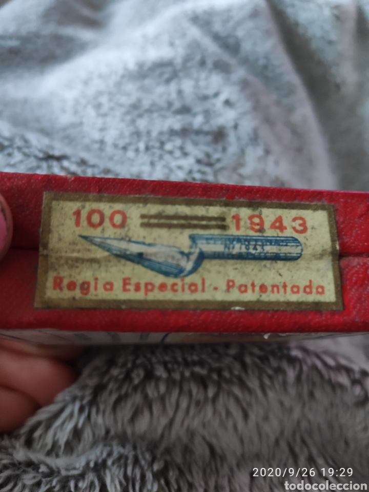 Escriban&iacute;a: Caja precintada sin abrir plumas cervantinas 1943 - Foto 1