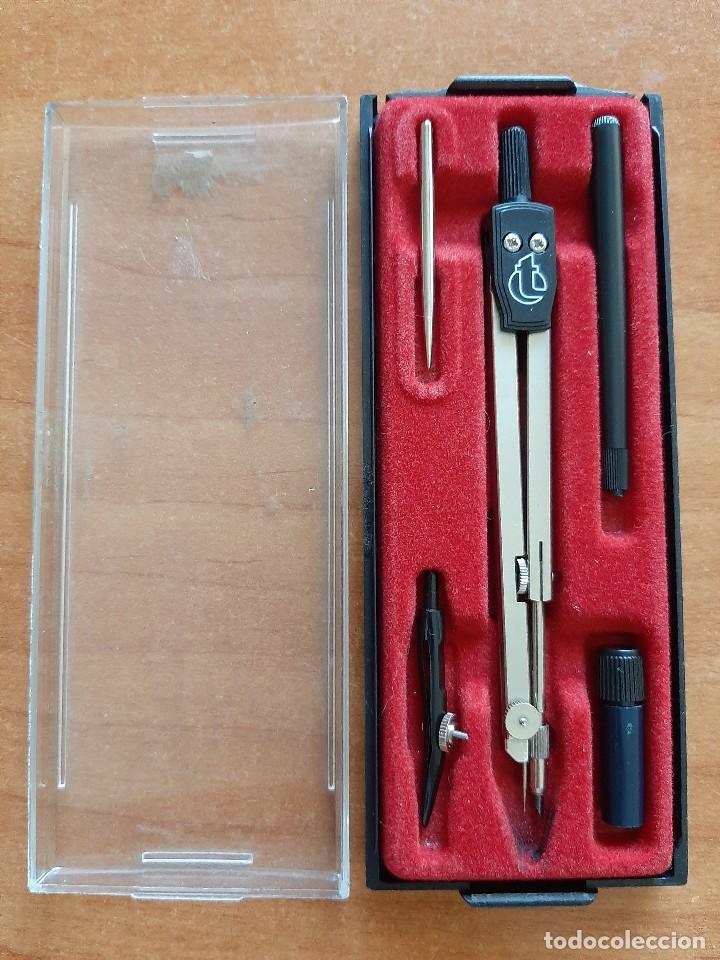 Escriban&iacute;a: COMP&Aacute;S MARCA T . EN CAJA CON ELEMENTOS COMPLEMENTARIOS - Foto 1