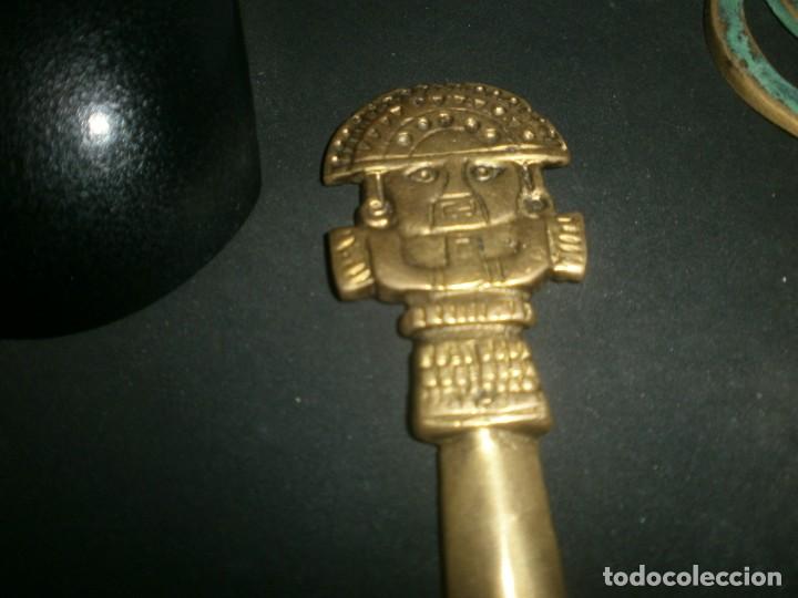 Escriban&iacute;a: Abrecartas de bronce mango dios inca Virococha 14 cm. - Foto 2