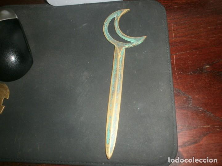 Escriban&iacute;a: Abre cartas bronce mango media luna 20 cm. - Foto 1