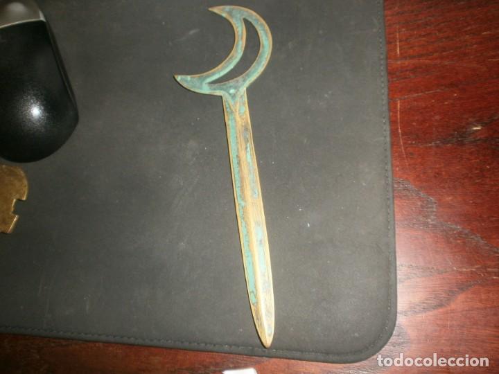 Escriban&iacute;a: Abre cartas bronce mango media luna 20 cm. - Foto 2