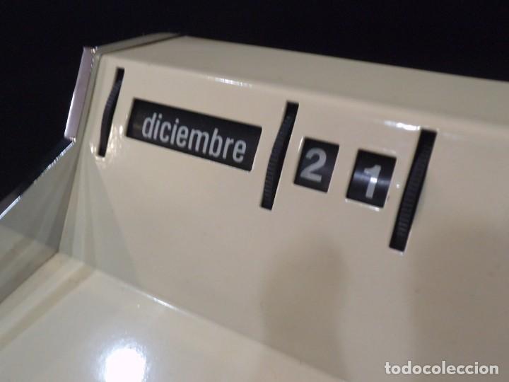 Escriban&iacute;a: ESCRIBAN&Iacute;A - CALENDARIO ( BEIGE ) - Foto 2