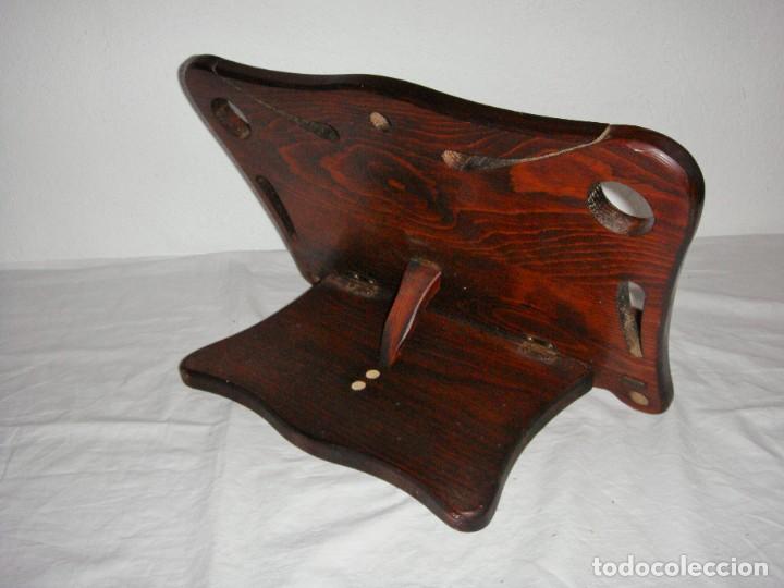 Escriban&iacute;a: Atril de Mesa Funcional &bull; Madera Veteada &bull; Ca. 1950-1970 - Foto 2