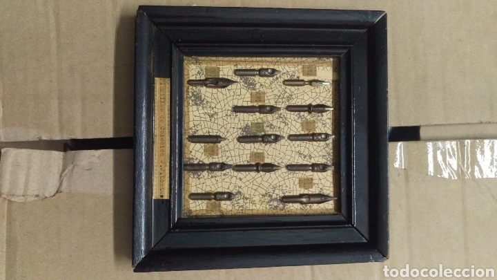 Escriban&iacute;a: Cuadro plumillas de coleccion - Foto 1