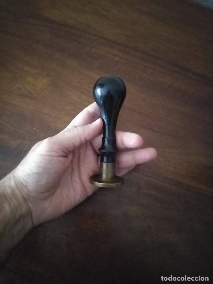 Escriban&iacute;a: Gran pu&ntilde;o sello lacre. Ver descripci&oacute;n. - Foto 1