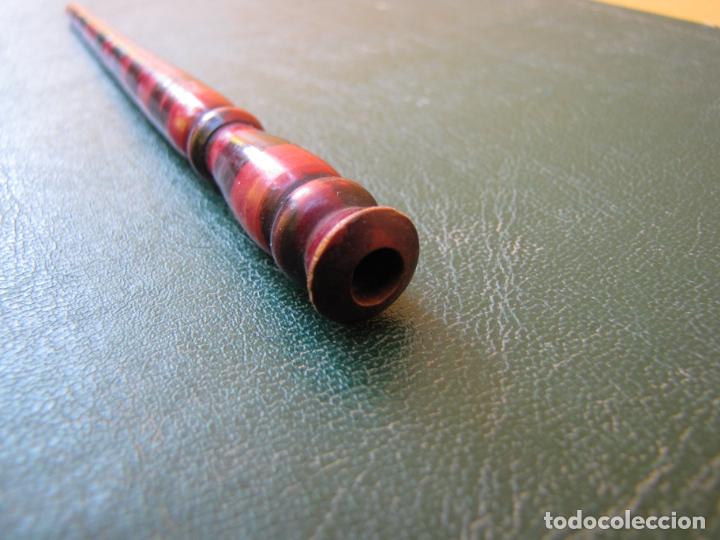 Escriban&iacute;a: 4.- Palillero pluma de madera pintada y lacada. - Foto 3