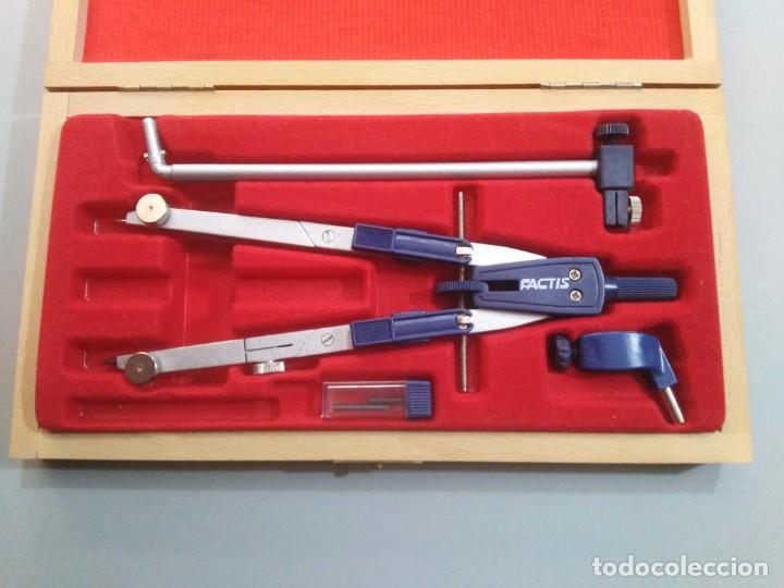 Escriban&iacute;a: Comp&aacute;s Factis - en caja de madera - Foto 1