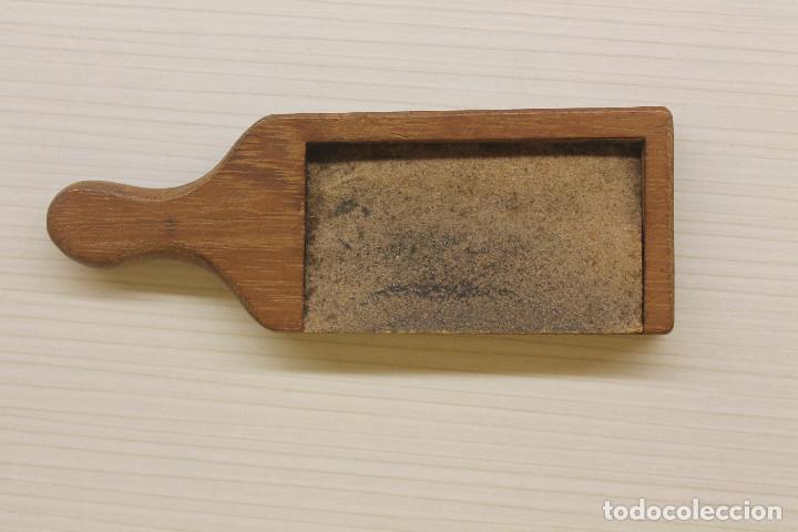 Escriban&iacute;a: AFILAMINAS DE MADERA, DOS CARAS, 11X4 CM - Foto 1
