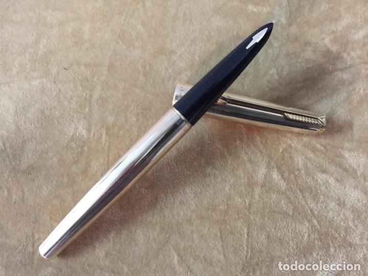 Escriban&iacute;a: Parker 61 Custom Insignia - Foto 3