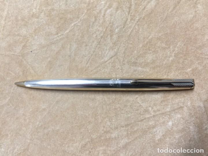 Escriban&iacute;a: Parker 61 Custom Insignia - Foto 9