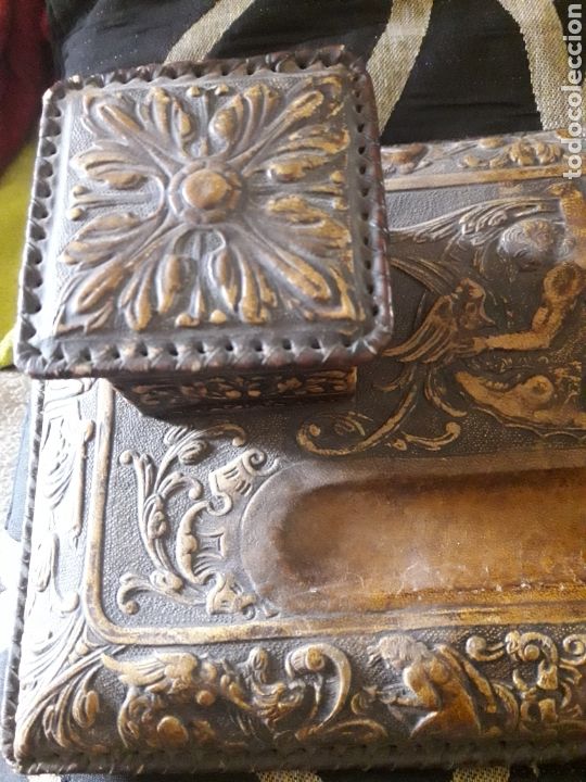 Escriban&iacute;a: Antigua escribania de cuero repujado - Foto 3