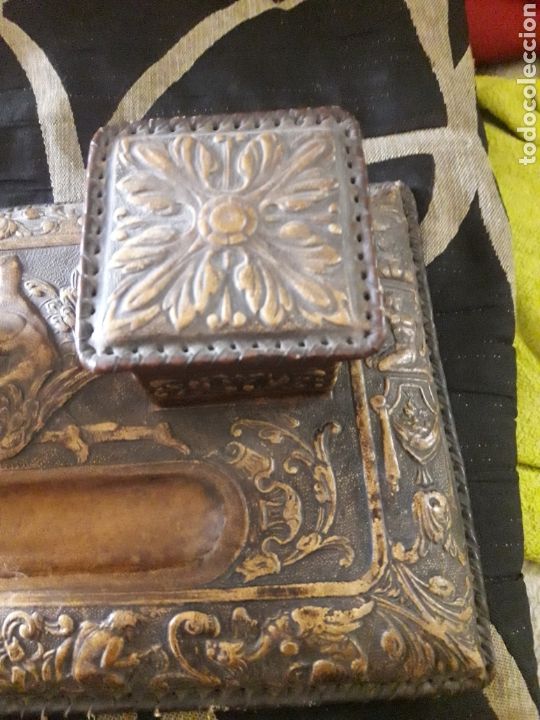 Escriban&iacute;a: Antigua escribania de cuero repujado - Foto 4