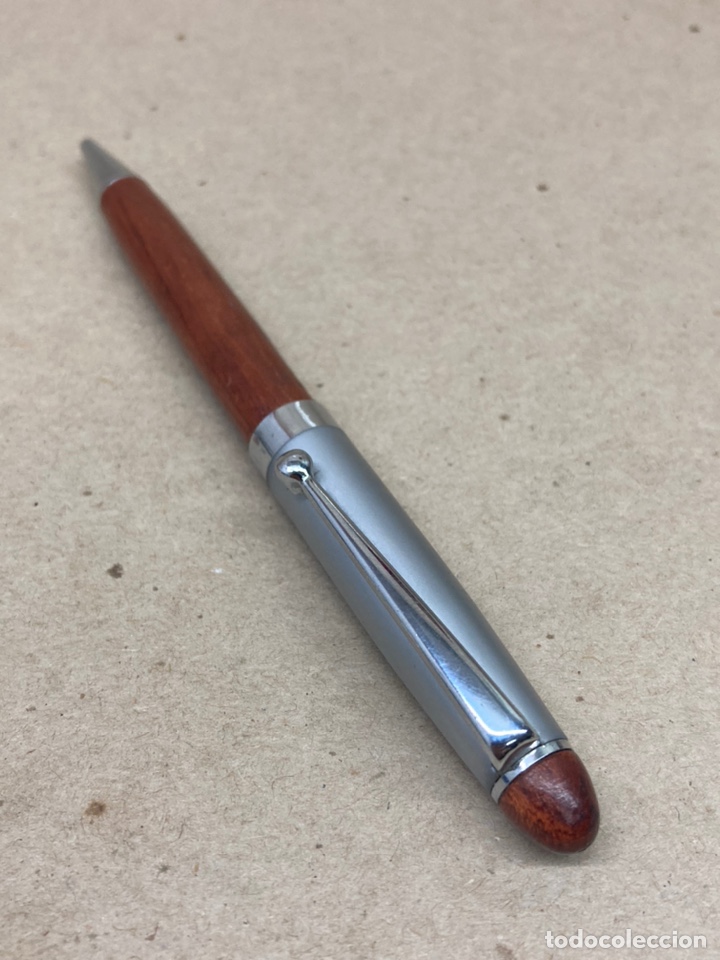 Escriban&iacute;a: Bol&iacute;grafo cuerpo de madera - Foto 3