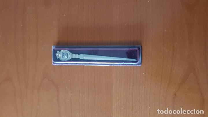 Escriban&iacute;a: Abrecartas La Mancha. Con estuche. - Foto 1