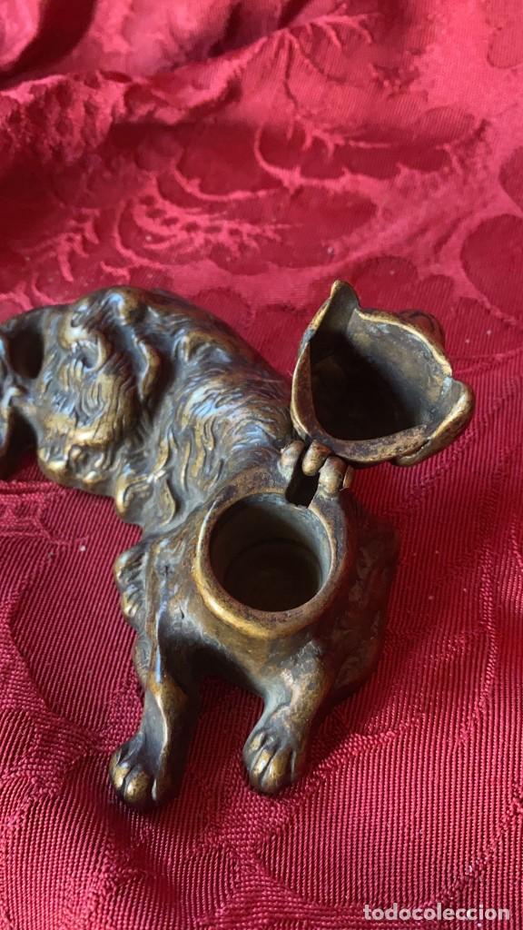 Escriban&iacute;a: TINTERO ANTIGUO DE LATON CON FORMA DE PERRO DE 15 CMS. DE LARGO - Foto 2