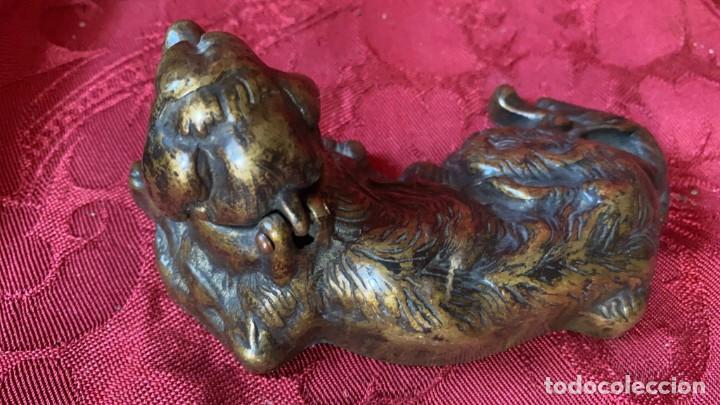 Escriban&iacute;a: TINTERO ANTIGUO DE LATON CON FORMA DE PERRO DE 15 CMS. DE LARGO - Foto 3