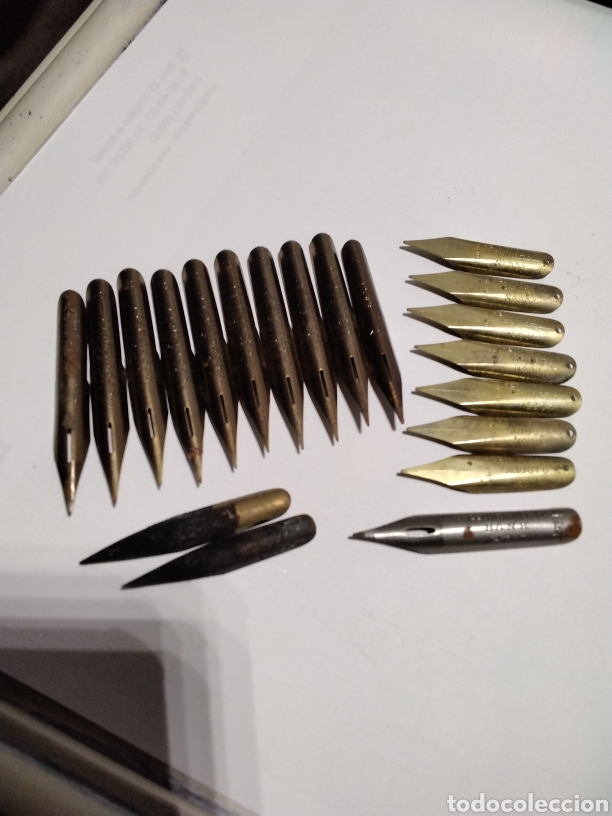 Escriban&iacute;a: Caja de plumillas BIRMINGHAM con veinte plumas variadas - Foto 5
