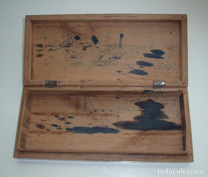 Escriban&iacute;a: PLUMIER DE MADERA. PINTADO. CERVANTES. - Foto 7