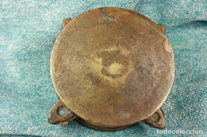 Escriban&iacute;a: Tintero Hind&uacute; S.XIX. Inkwell. Bronce. - Foto 3