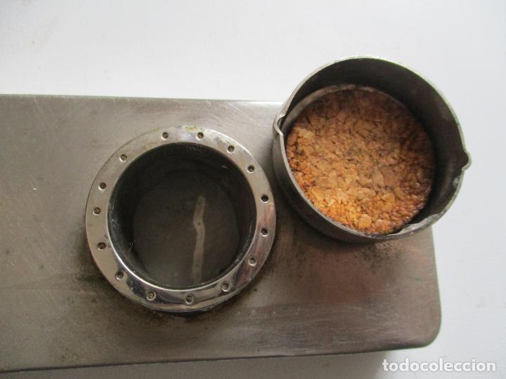 Escriban&iacute;a: TINTERO DE METAL, MIDE 12X6X2X3.5 CM. - Foto 2