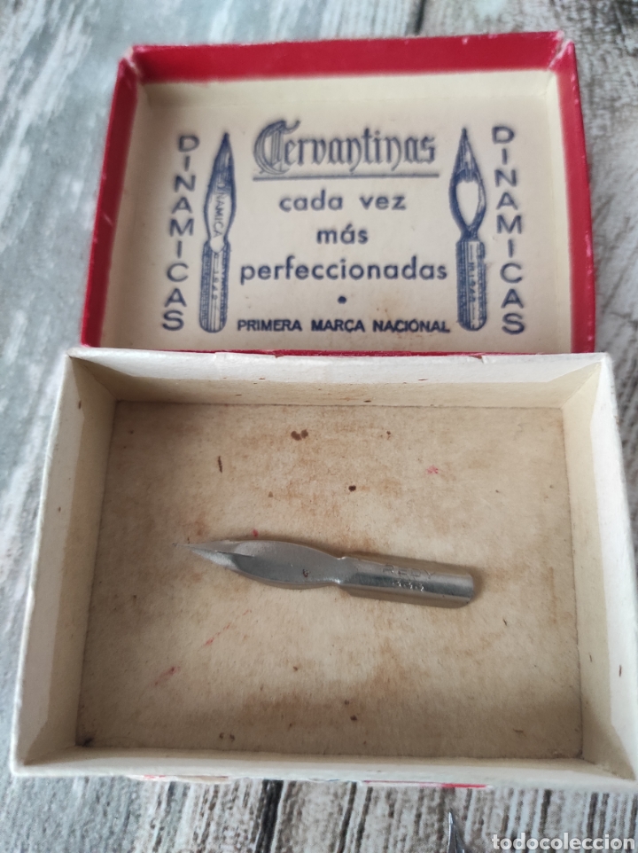Escriban&iacute;a: Lote 47 plumillas variadas y caja Cervantinas - Foto 3