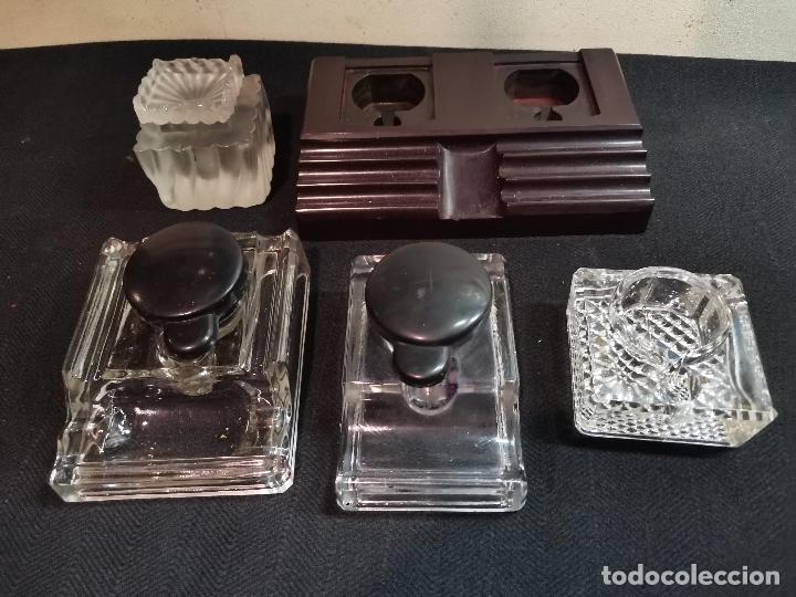 Escriban&iacute;a: LOTE DE ANTIGUOS TINTEROS - Foto 2