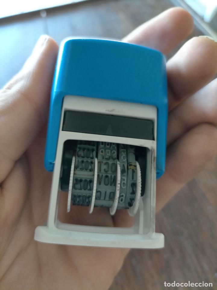 Escriban&iacute;a: Maquina / tamp&oacute;n para fechar documentos en caja original - Foto 7