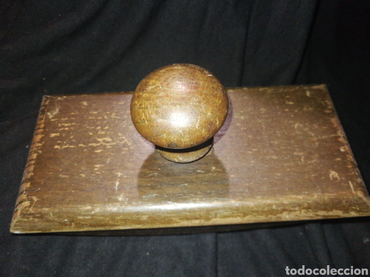 Escriban&iacute;a: ANTIGUO SECANTE TINTA DE MADERA, G&Oacute;NDOLA. - Foto 2