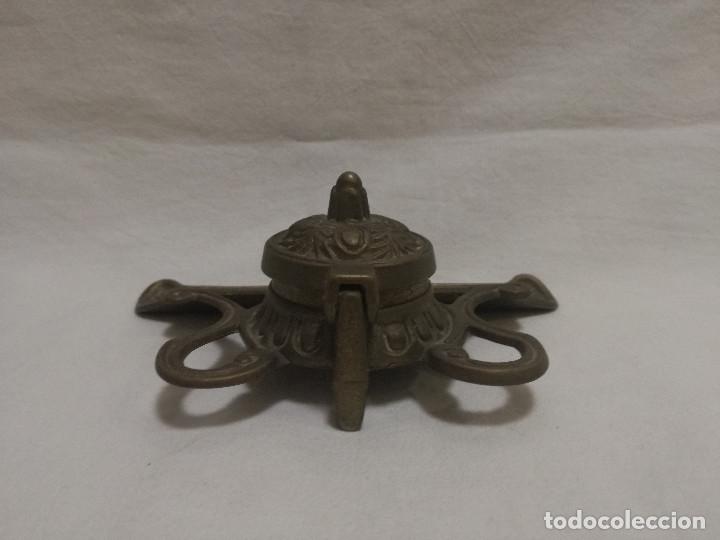 Escriban&iacute;a: ANTIGUO TINTERO DE BRONCE / LATON - Foto 3