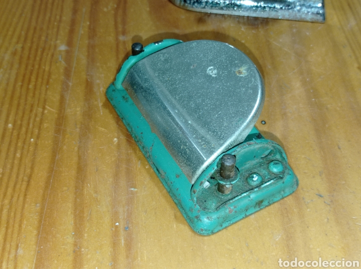 Escriban&iacute;a: ANTIGUA GRAPADORA Y PERFORADORA - Foto 3