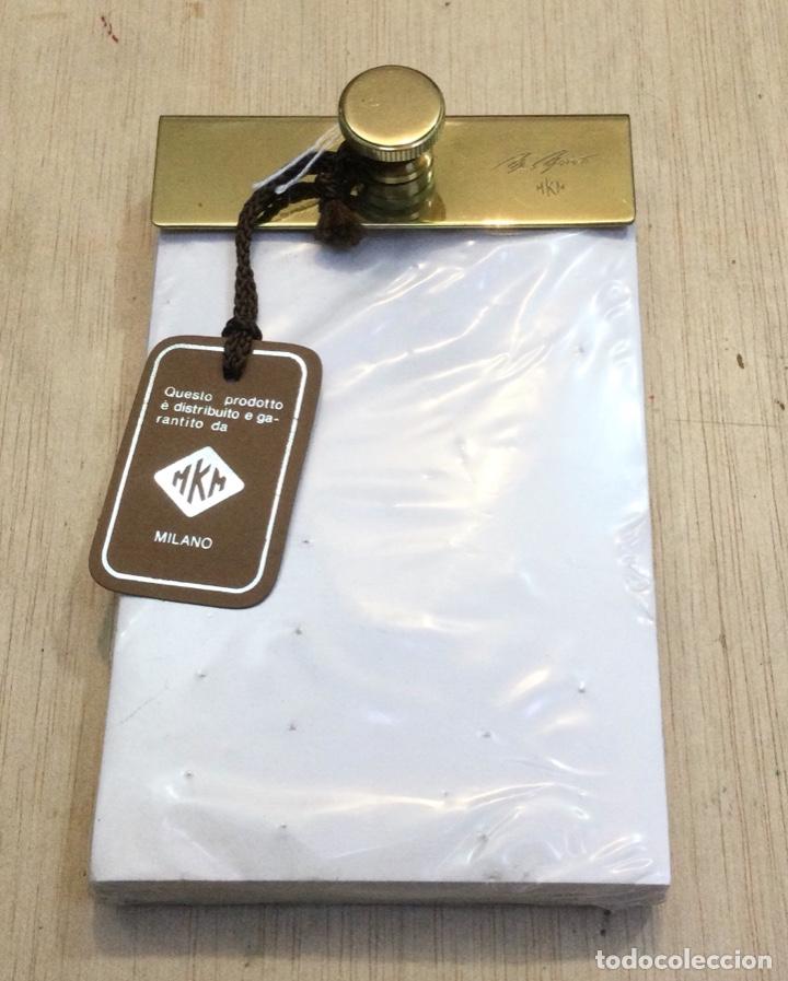 Escriban&iacute;a: Soporte para notas en bronce. MKM Milano. NUEVO - Foto 1