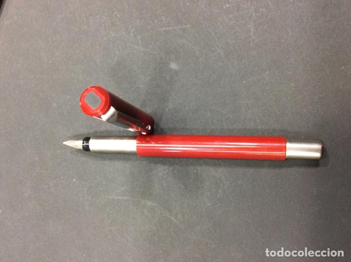 Escriban&iacute;a: Pluma Parker vector burdeos - Foto 4