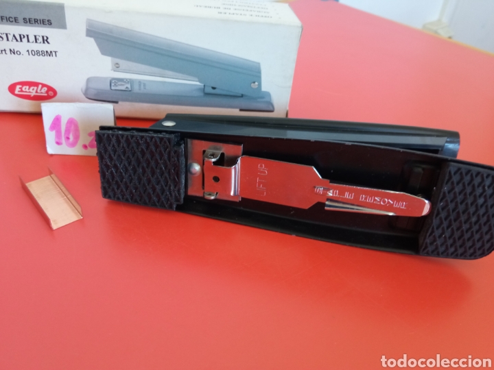 Escriban&iacute;a: GRAPADORA OFICINA (16 CM) EAGLE 90S.NUEVA EN CAJA. - Foto 3