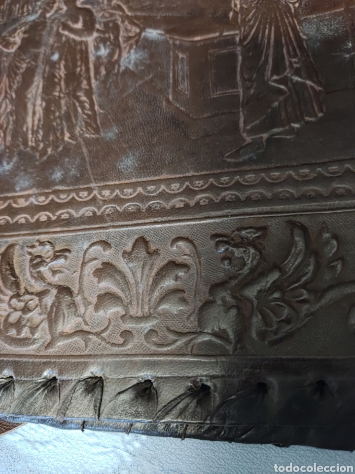Escriban&iacute;a: Carpeta de piel repujada, siglo XIX - Foto 5