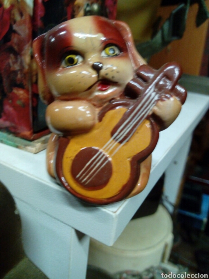 Escriban&iacute;a: Sacapuntas perro tocando la guitarra - Foto 1