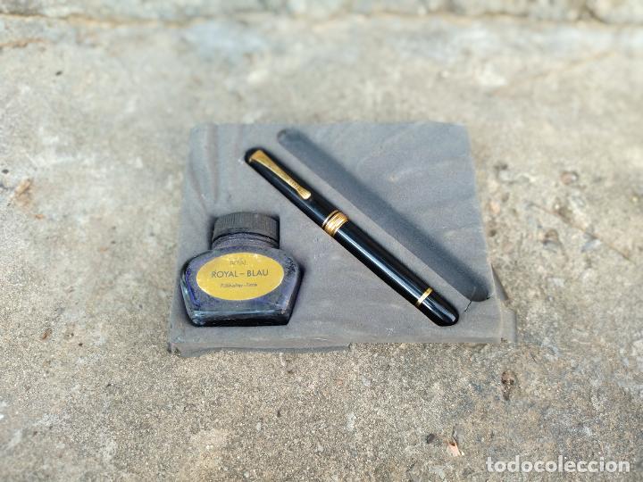 Escriban&iacute;a: Pluma con tinta - Foto 1